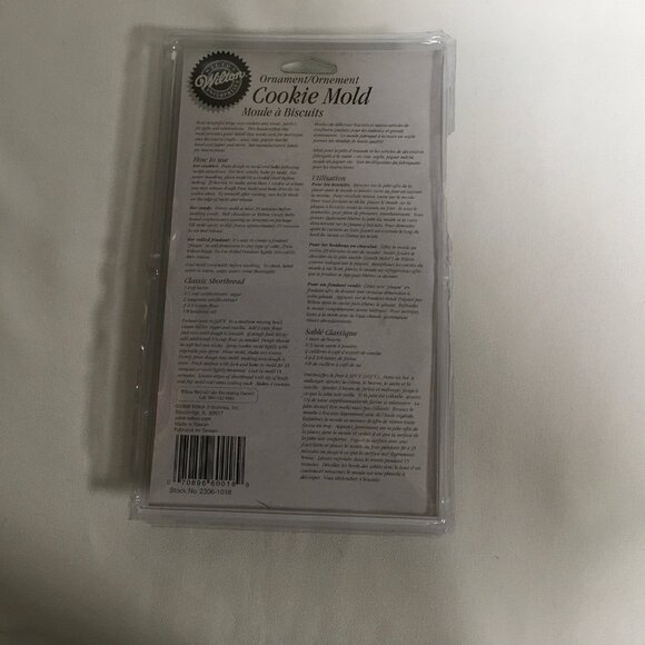 Wilton Ornament Cookie Mold Chocolate Mold Large Size Cookies Treats Candy Mold - Picture 3 of 3